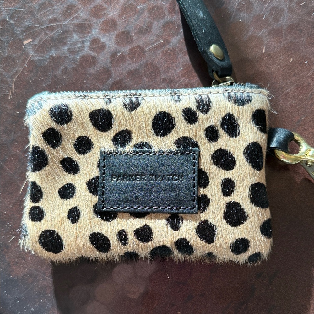 Parker Thatch Leopard Zip Top w/Keyring